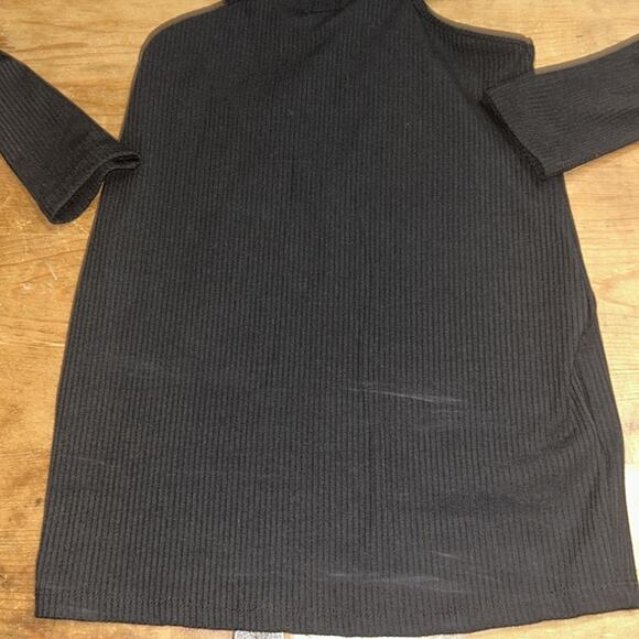 Woman’s Urban Outfitters Ribbed Black Cut-Out Dress Size XSmall - Picture 5 of 9